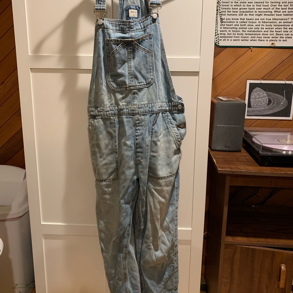 Gap slouchy denim overalls L
